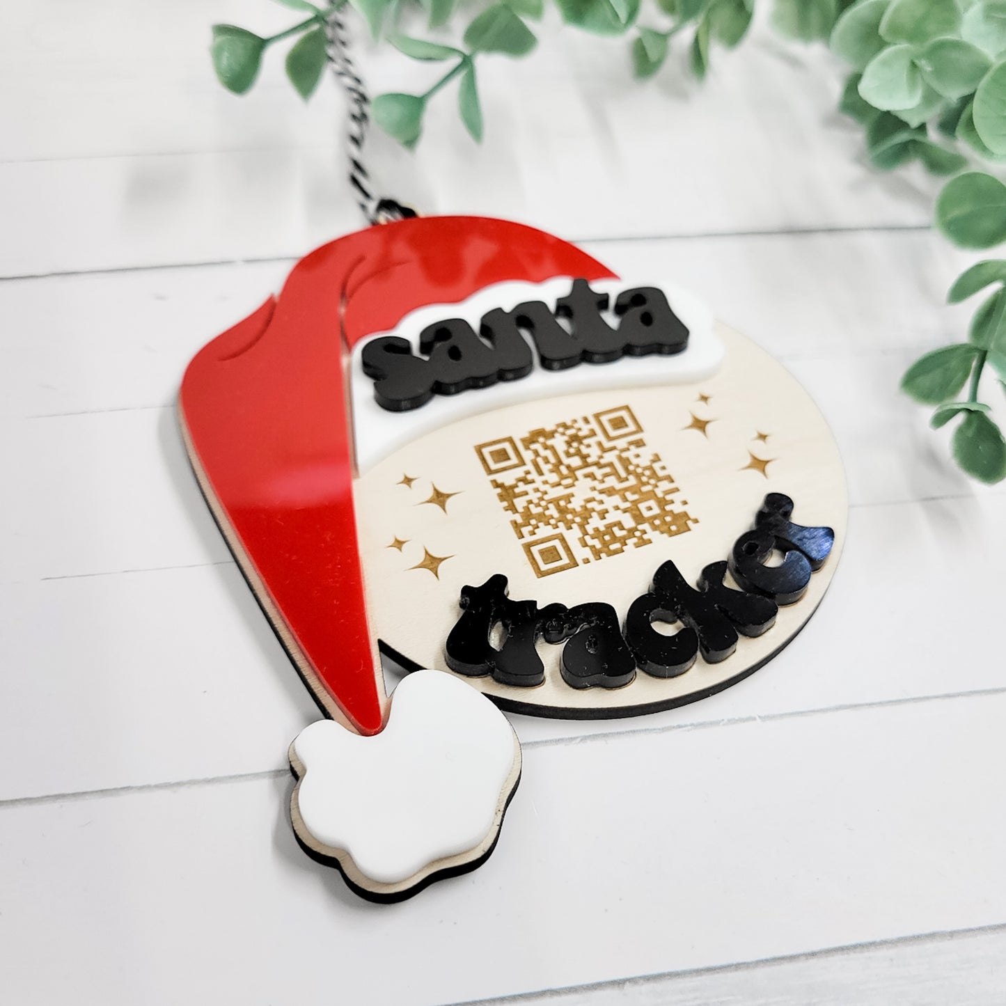 Santa Tracker Ornament – Interactive Christmas Fun for the Whole Family!