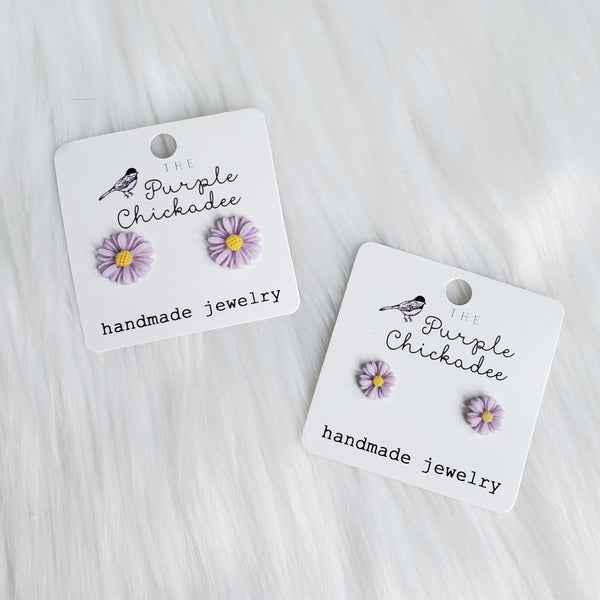 Mini Lavender Daisy Acrylic Earrings - Titanium Hypoallergenic