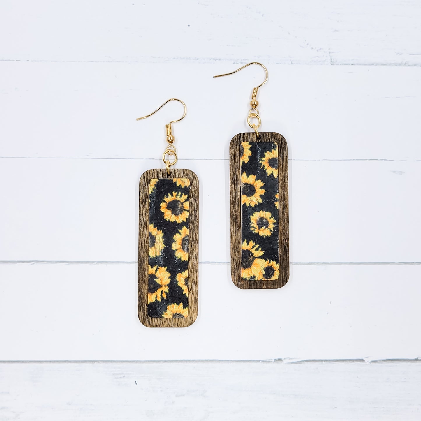 Wooden Bar - Black Sunflower Leather Earrings