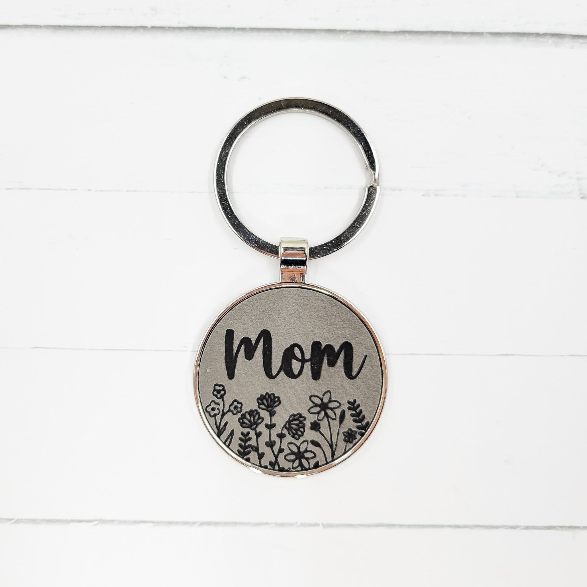 "Mom" Floral Grey Engraved Leatherette Keychain